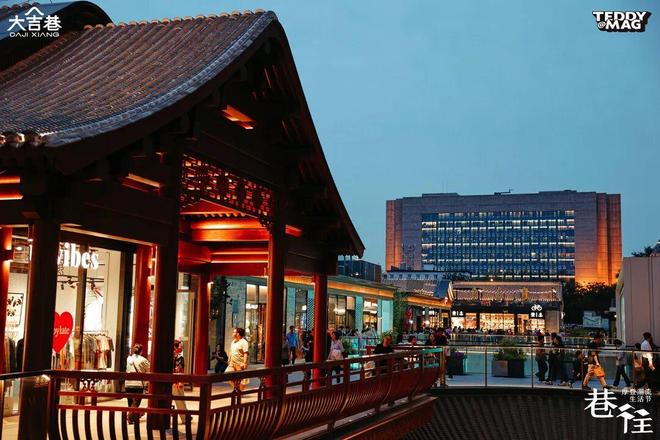 项攀登入围2025年金冰镐奖 犀牛说pg电子网站长假多地徒步遇险；中国四(图17)